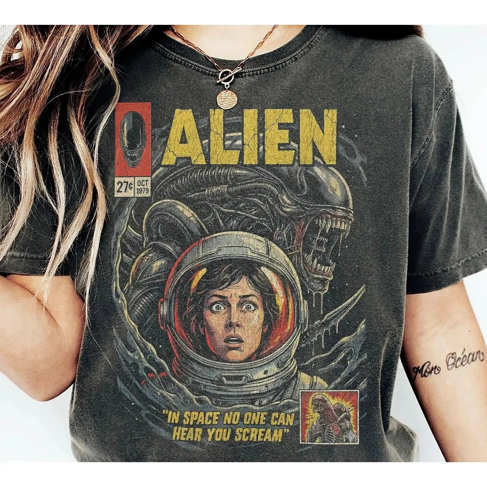 Retro Alien Movie 1979 Comic T-shirt Pure Cotton T-shirt Summer New
